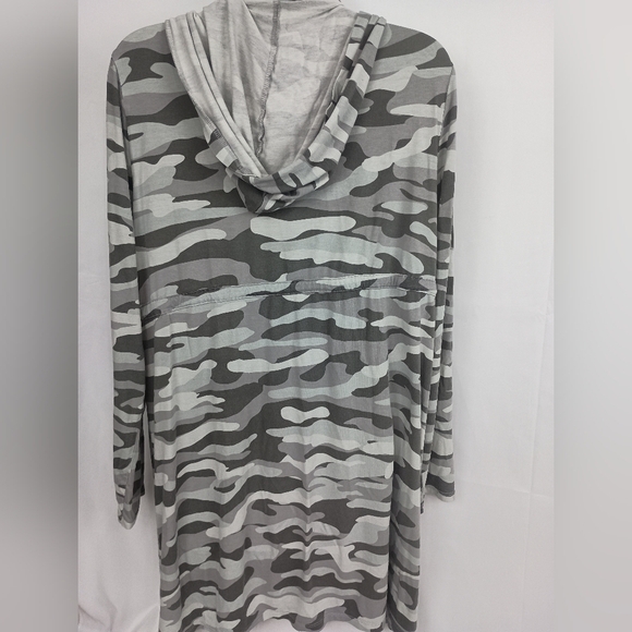 TORRID Super Soft Knit Hooded Gray Camo Women's Knit 2X Cardigan Duster (#11) - Picture 5 of 7